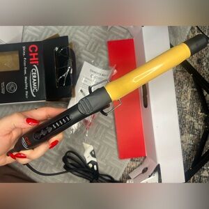 CHI Ceramic 1” Curling Iron